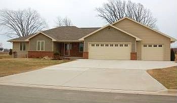 1st image of 3284 Barkwood Cir