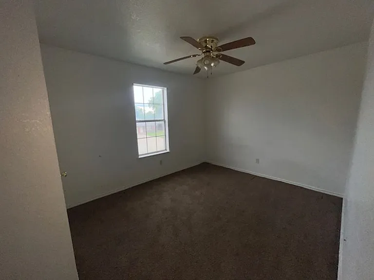 3303 Toledo Dr #C — Photo 4