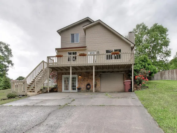 1988 Michael Dr, Johnson City, TN 37604