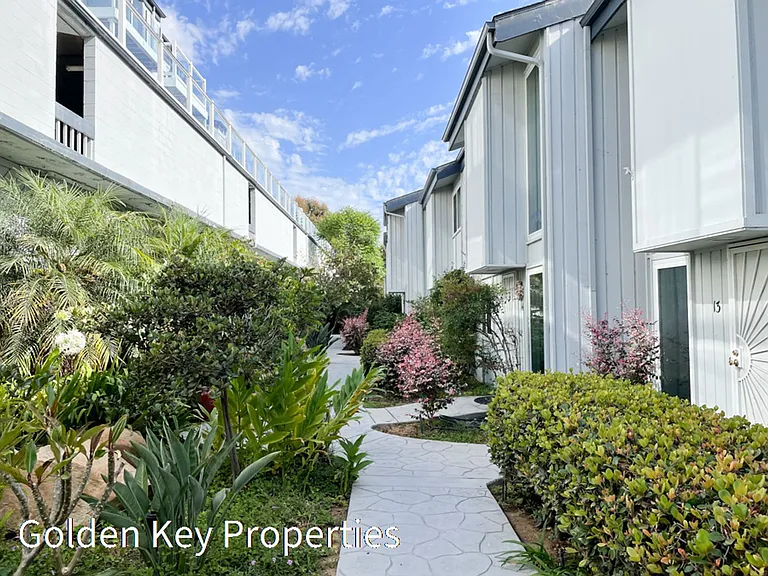 2399 Jefferson St #21 — Photo 6