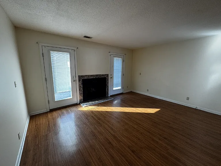 727 S Main St #93 — Photo 6