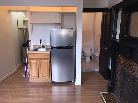 Rented by Brownstone Property Group | media 3