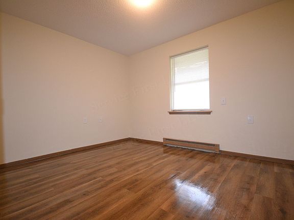 5th image of 8 Wallingford Dr #1