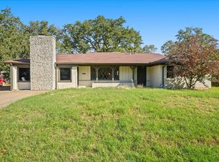 6221 Warrington Pl, Fort Worth, TX 76112