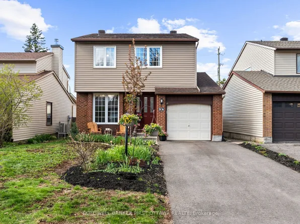 34 Melville Dr, Ottawa, ON K2J 2E9