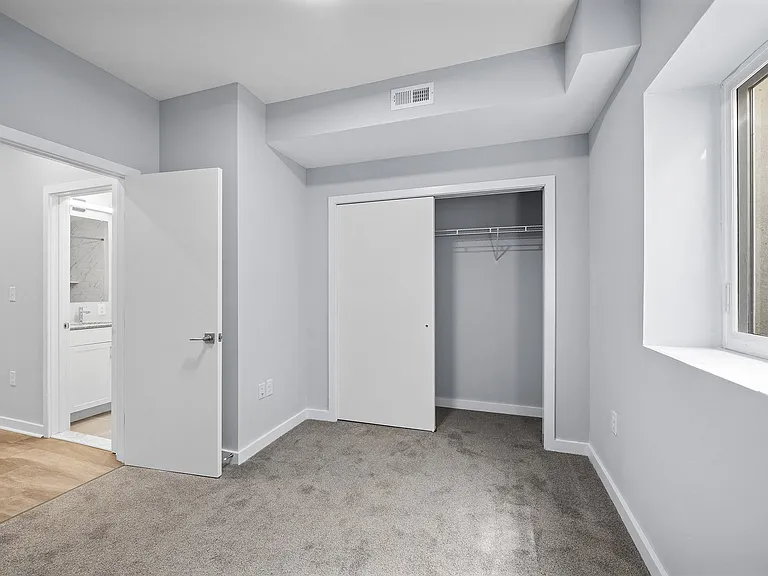 East Tioga Lofts — Photo 29