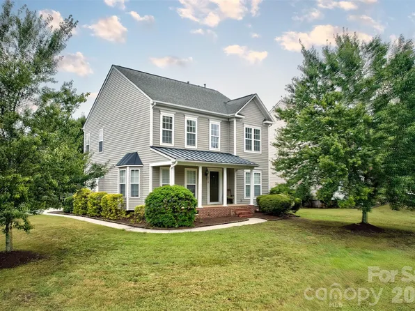 4960 Summerside Dr, Clover, SC 29710