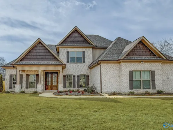 200 Midland Dr, Brownsboro, AL 35741