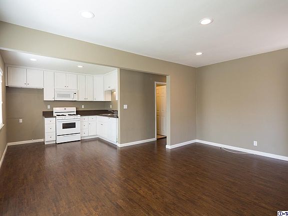 3rd image of 533 E Chevy Chase Dr APT B