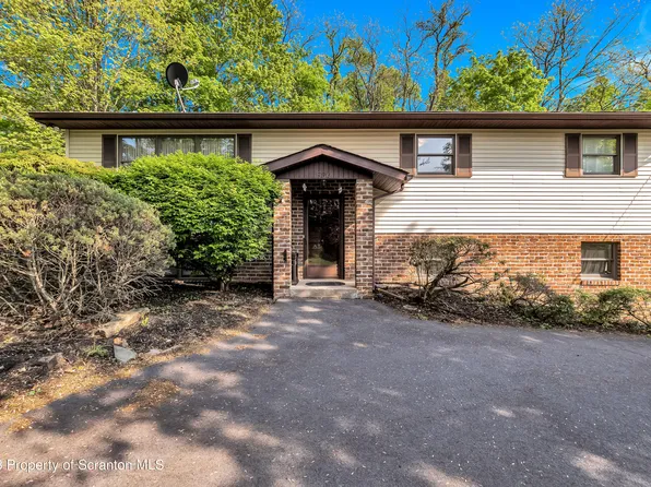 504 Maple Ave, Clarks Summit, PA 18411
