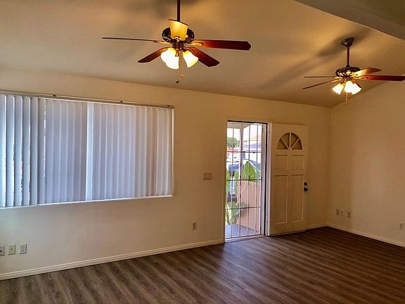 4th image of 2721-27 Nye St #2721