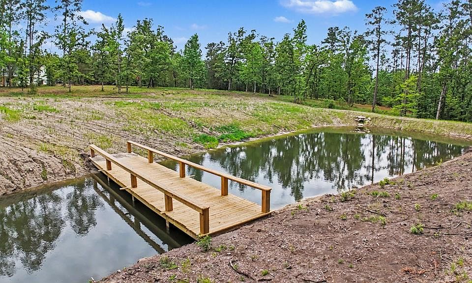 1st image of 95 Covebend Cir