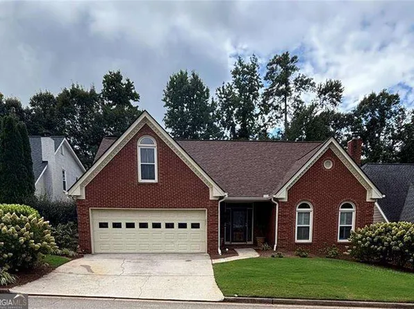 300 Shelli Ln, Roswell, GA 30075