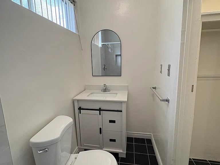 5005 1/2 Denny Ave #5005-1/2 — Photo 3