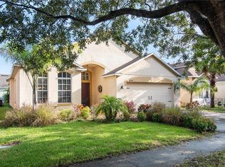 8904 Sandy Plains Dr, Riverview, FL 33578