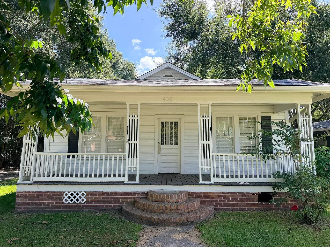 3 bed, 1500 sqft, $1,500 — Photo 1