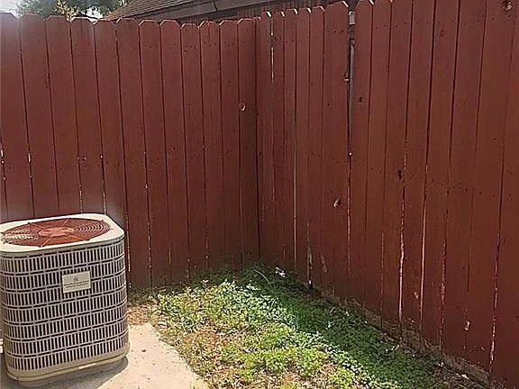 5th image of 1105 S Palm Dr APT 4