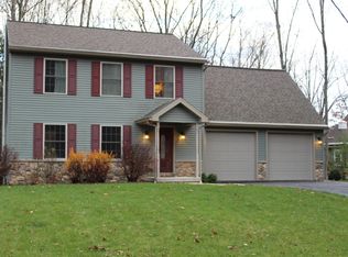 18 Tall Timber Ln, Jersey Shore, PA 17740