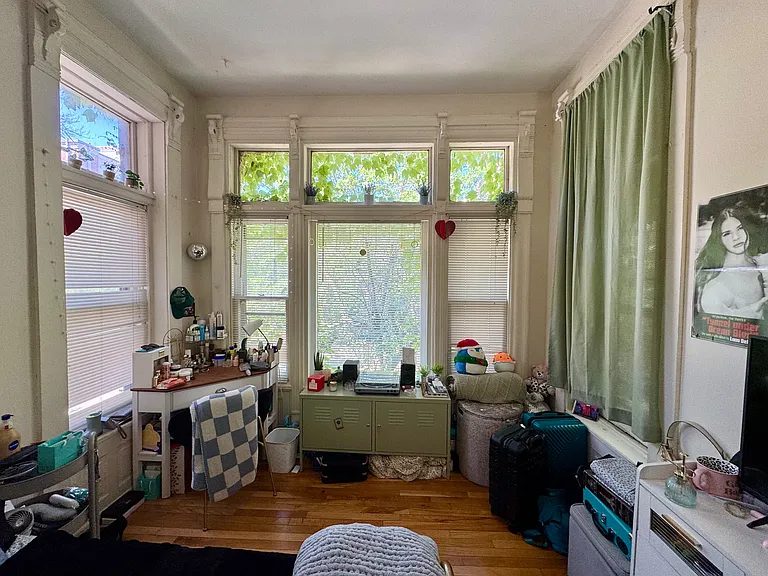 1057 W Belden Ave #3A — Photo 18