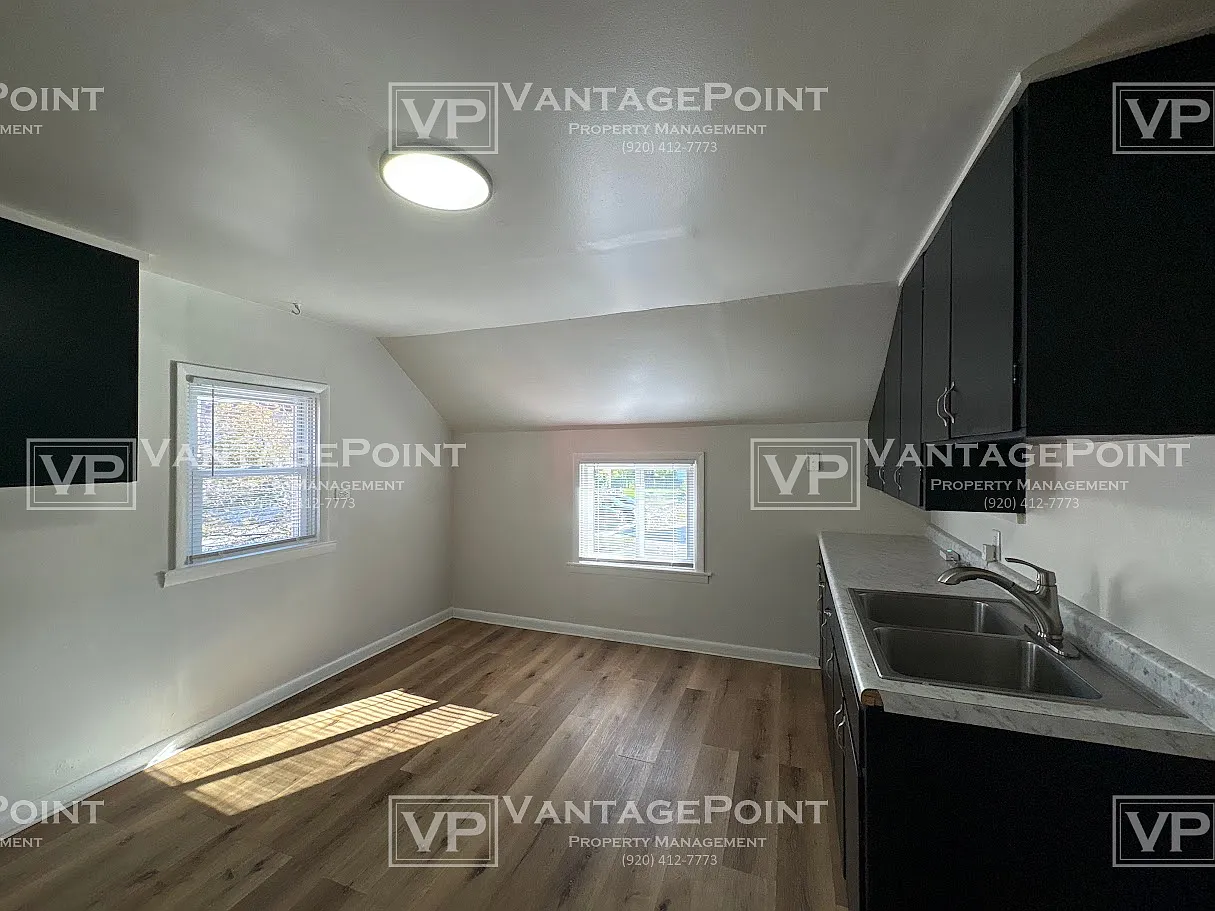 1118 South 15th Street - OAN SV - Upper — Photo 3