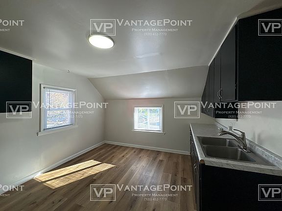 3rd image of 1118A S 15th St