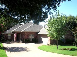 2700 Chimney Hill Rd, Edmond, OK 73034