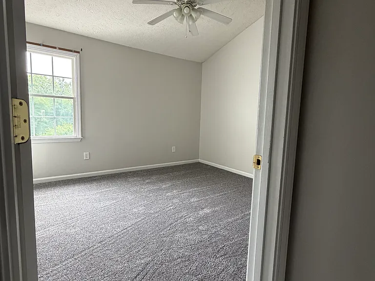 525 Beaverview Dr #525 — Photo 5