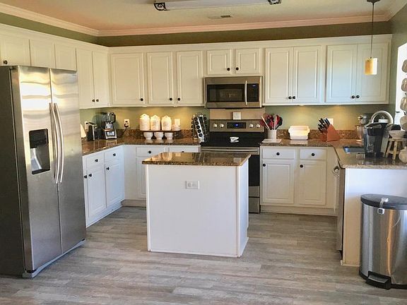 2nd image of 128 Tyron Rd