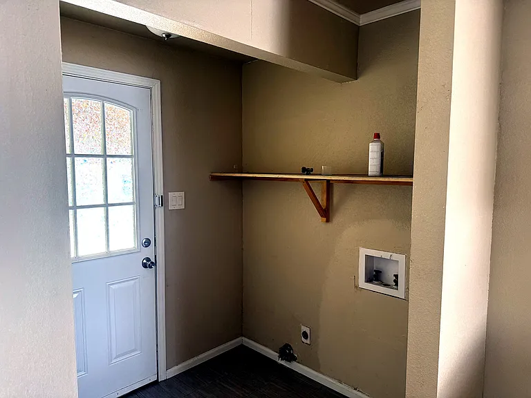 933 Carondolet Ct — Photo 7
