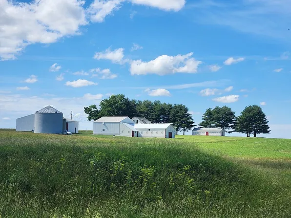 7155 E 1550th St, Macomb, IL 61455