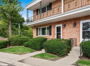 599 Shorely Dr, Barrington, IL 60010