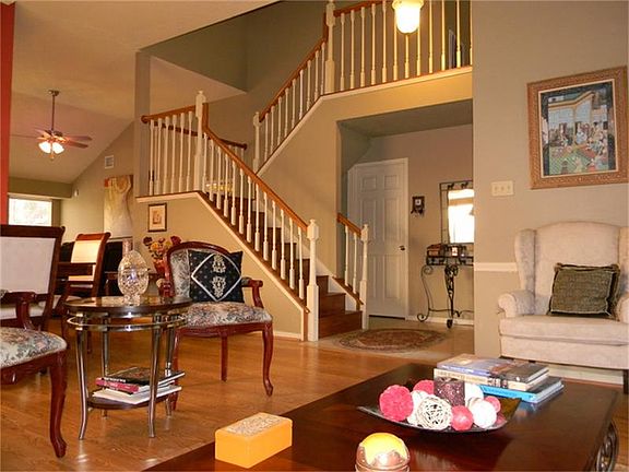 5th image of 16323 Concord Falls Ln