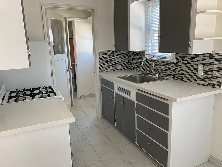 1259 Palm St — Photo 5