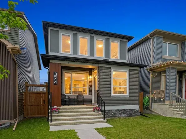 374 E Wolf Creek Mnr SE, Calgary, AB T2X 4V5