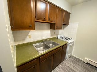 1106 McLean, Bloomington, IL 61701