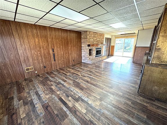 4th image of 138 Church St