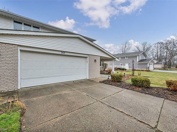 4th image of 2425 Brian Dr