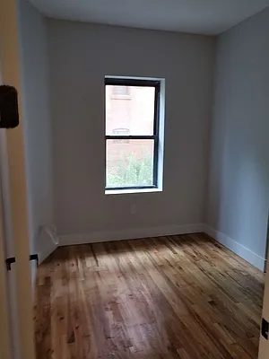Rented by EXR | media 7