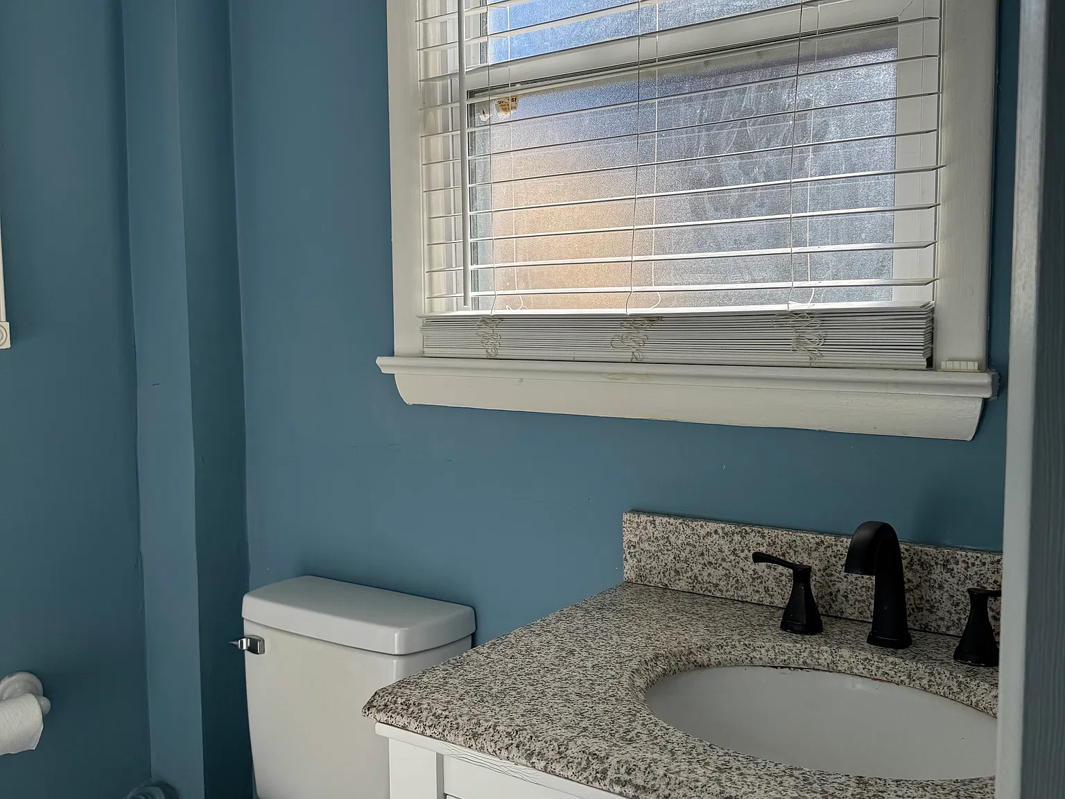3 bed, 860 sqft, $1,850 — Photo 4