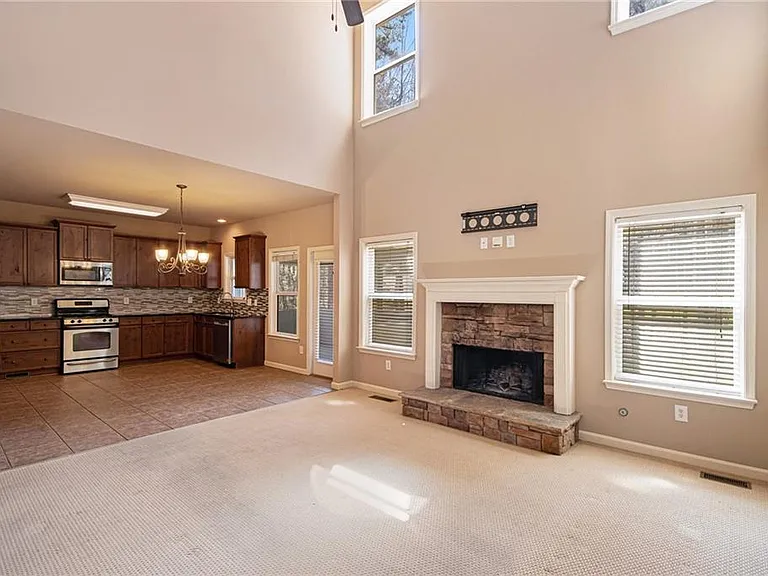 408 Turtle Rock Pl — Photo 3