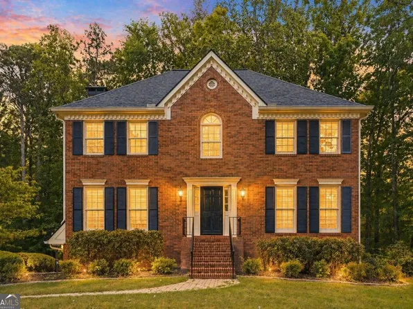 1566 Pine Creek Way, Woodstock, GA 30188