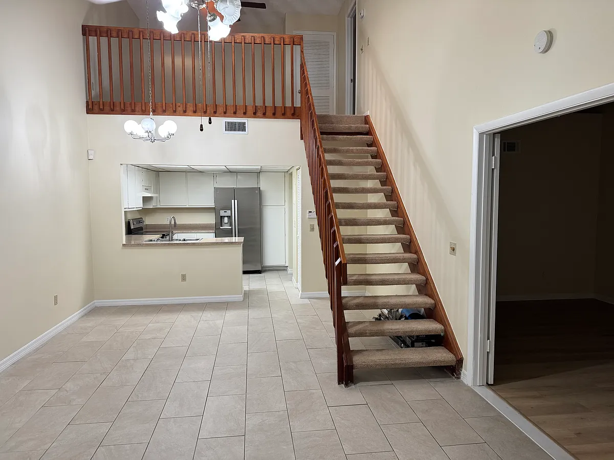 Building Photo - 4167 Palm Bay Cir #C