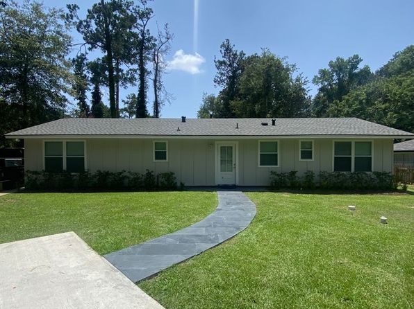 7 Holly Dr