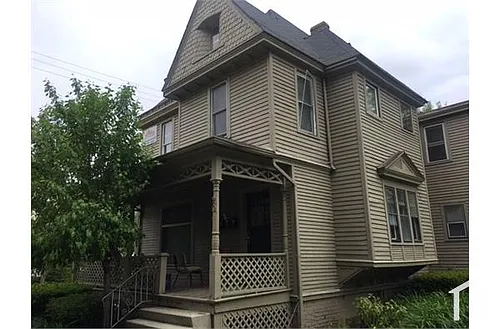 20 N Summit St Photo 1
