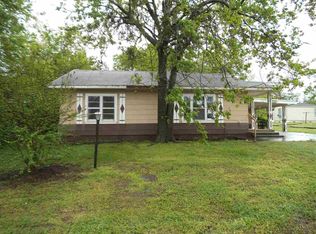 1111 W Wynnewood Ave, Sulphur, OK 73086