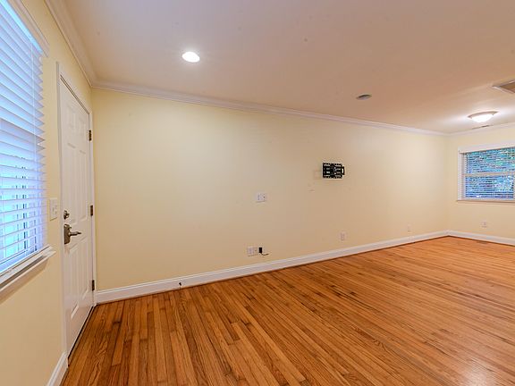 4th image of 531 Smith Level Rd #531