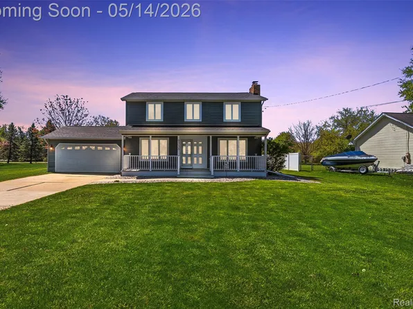 9338 E Lippincott Blvd, Davison, MI 48423