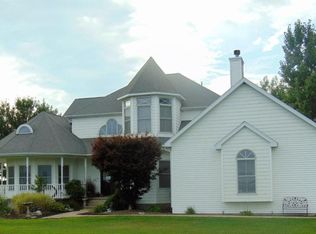 16129 Irish Ridge Rd, Burlington, IA 52601