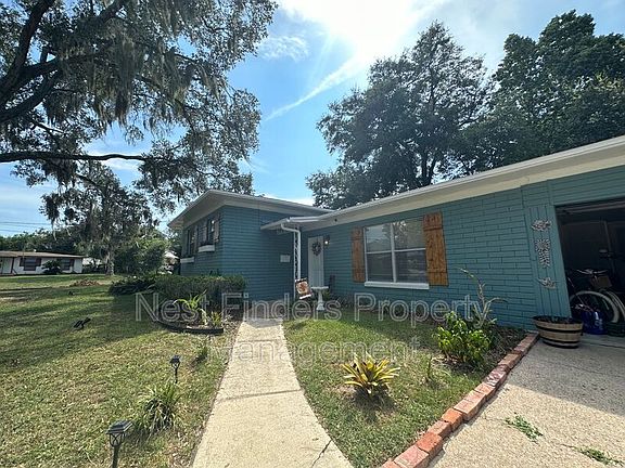 5th image of 1704 Serena Dr E
