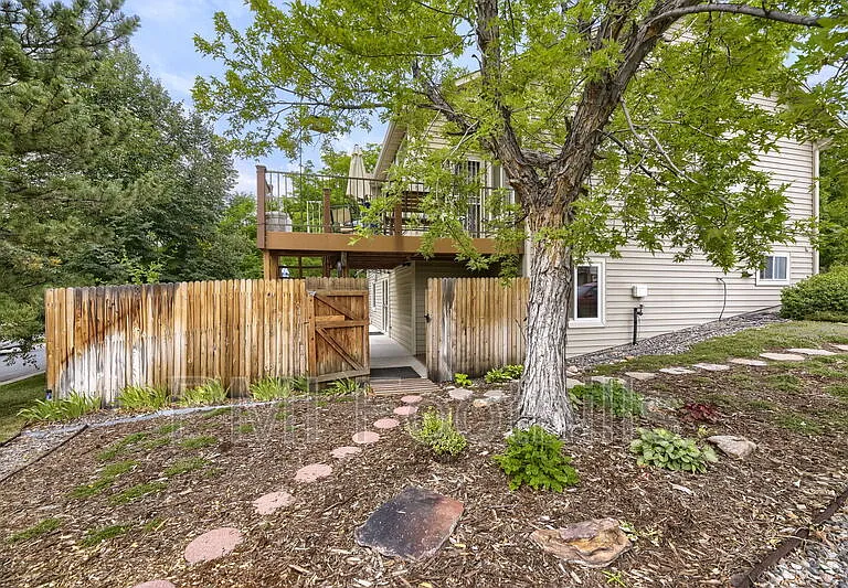 9318 W Coal Mine Ave — Photo 1